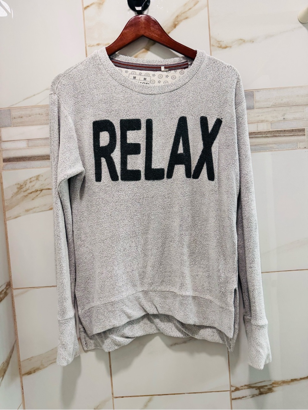 Royce Brand RELAX Graphic Sweatshirt Grey Cozy Textured Fleece Pullover Size M - Picture 2 of 13